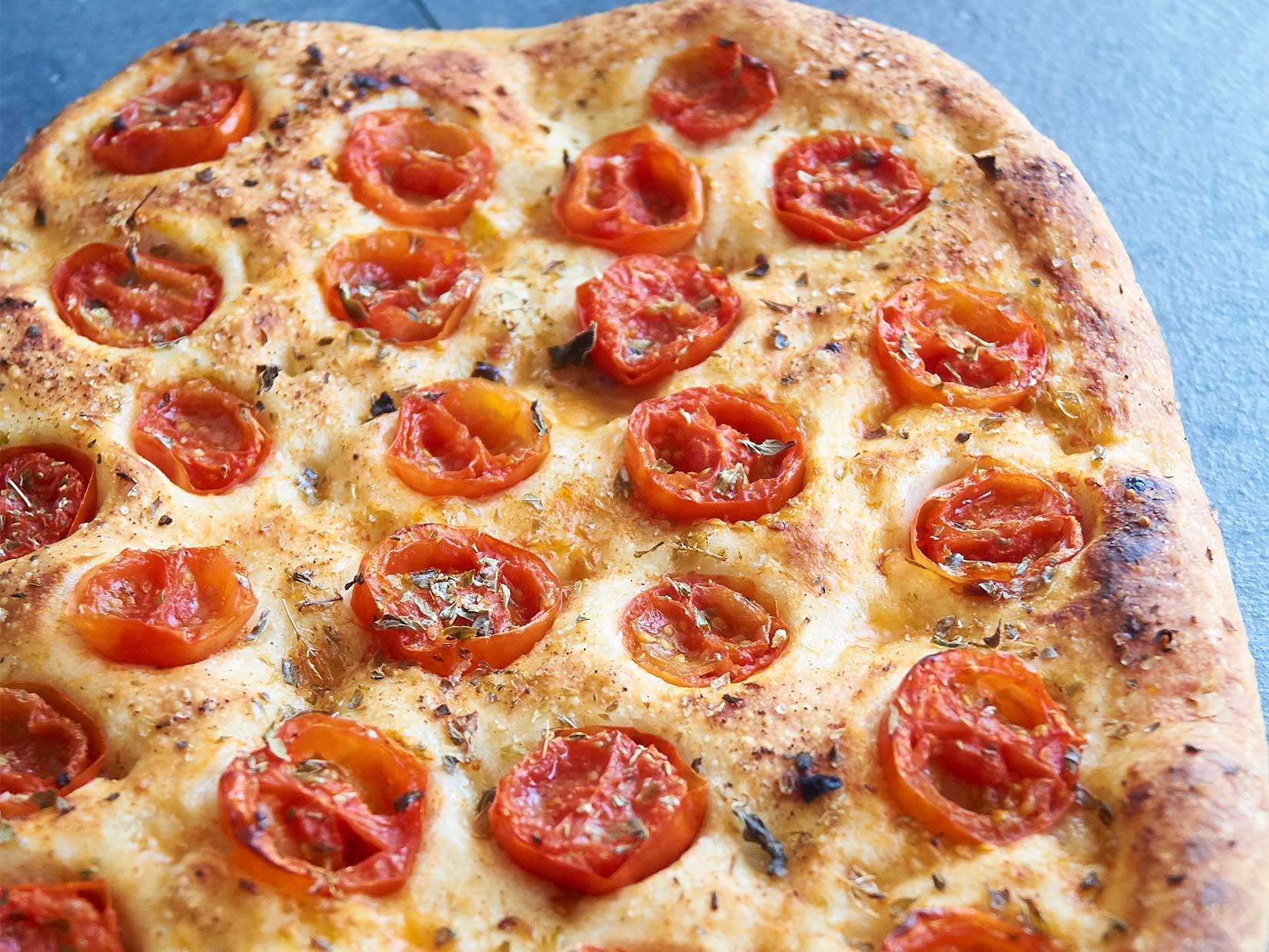 Focaccia mit Tomaten – italienisches Rezept